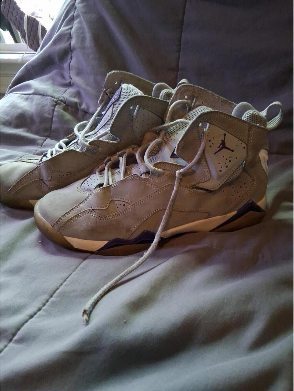 Air Jordan True Flight Grey Purple Shoes 343795-052 Size Youth 7y Y1